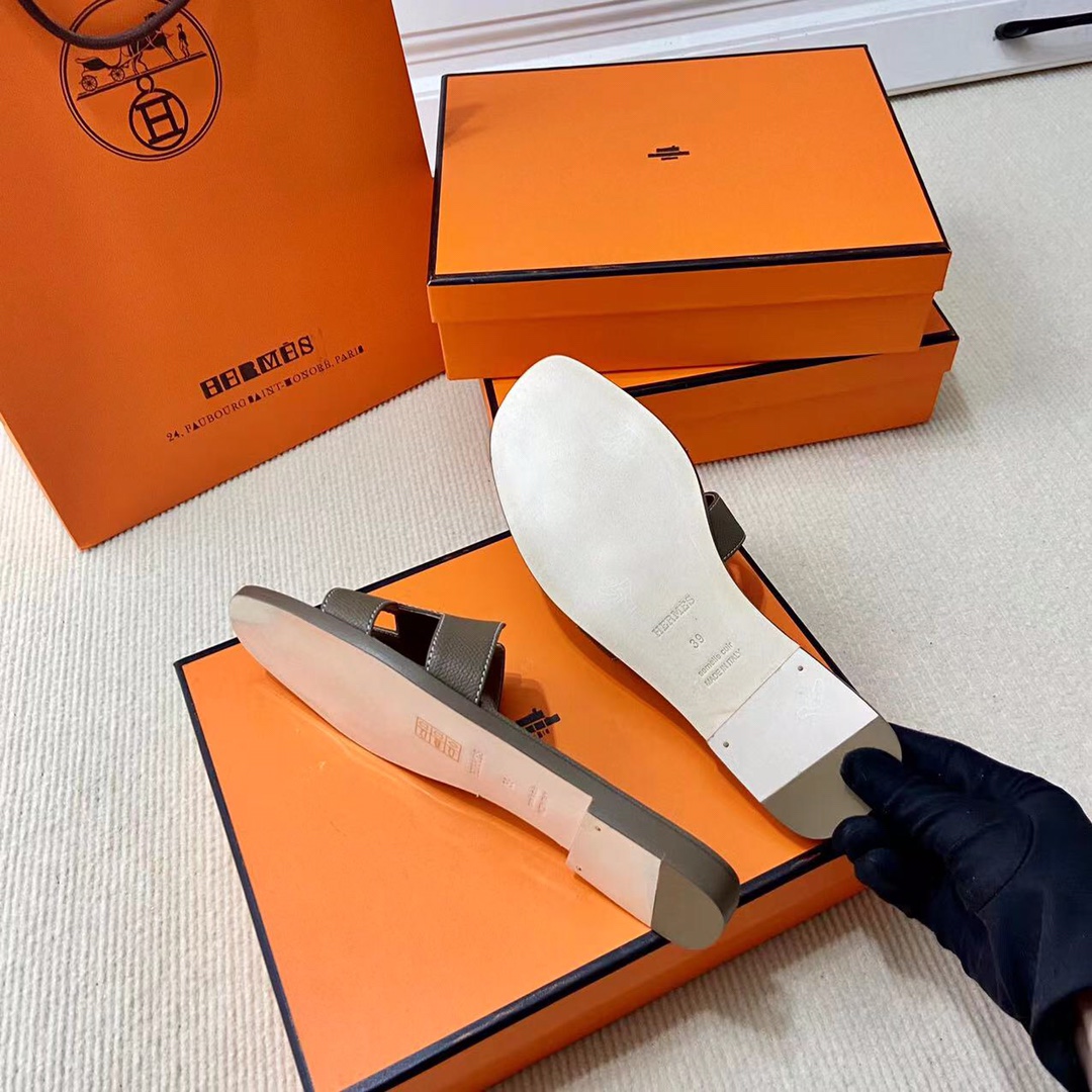 에르메스 올수공 오란 슬리퍼 샌들 앱송 81